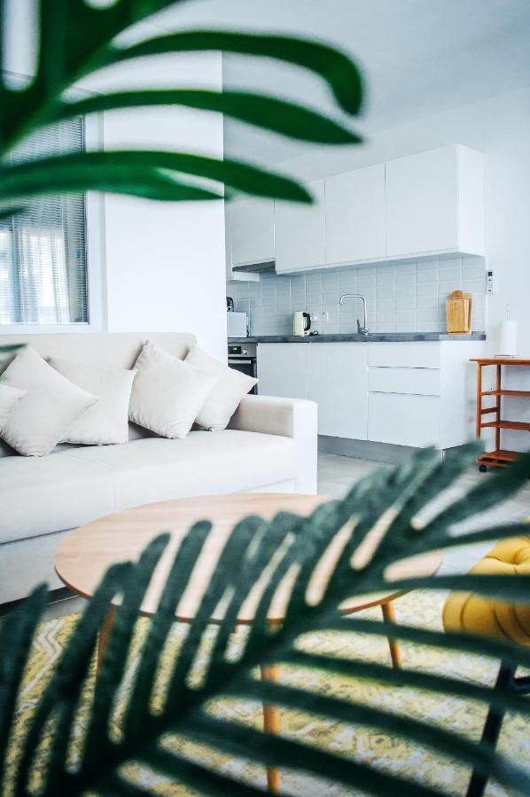Premium Sun Apartment Vokolidha Exterior photo